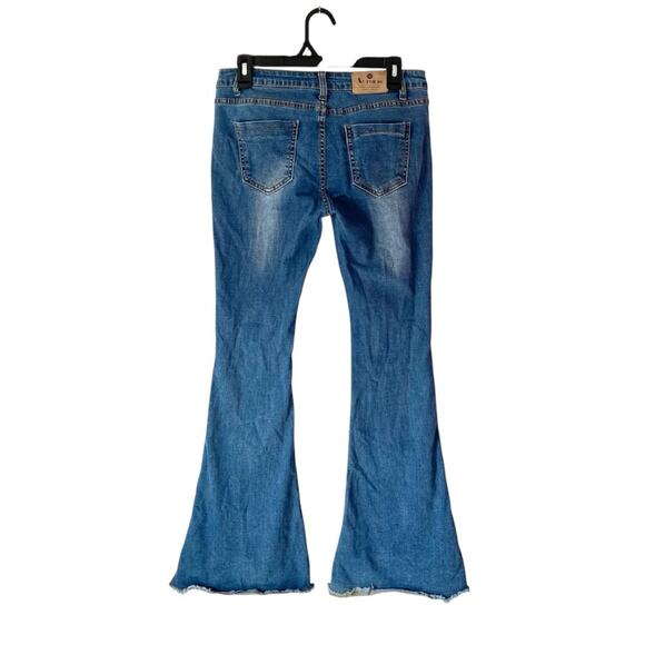 AC for AG Low Rise Bell Bottom Flare Stretch Jeans size 31 - Picture 6 of 9